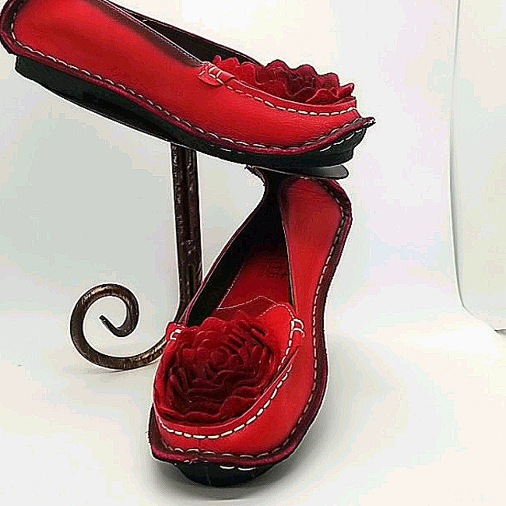 Spring Step L'Artiste red leather rosebud flats.